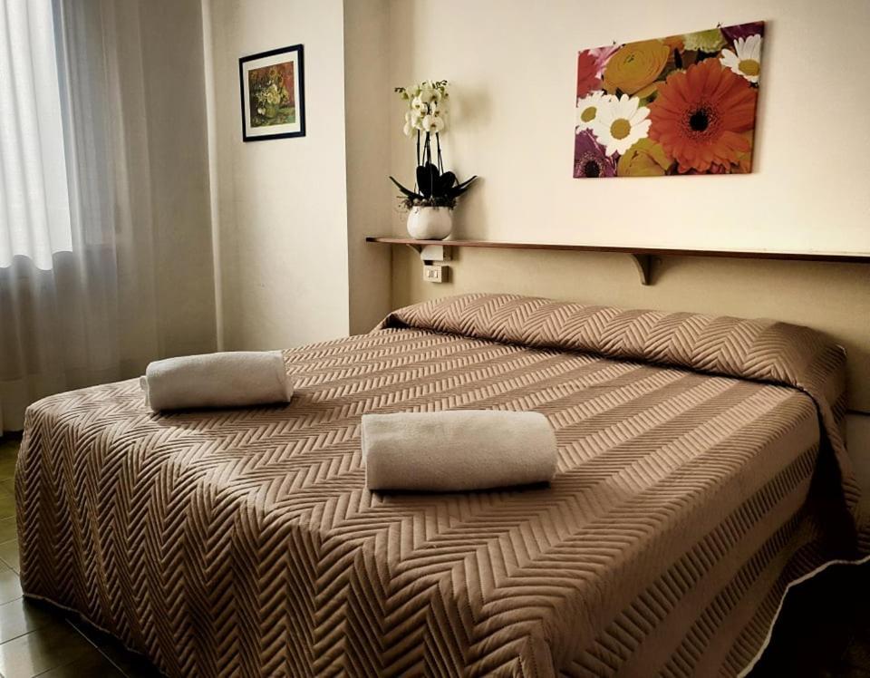 Hotel Sorriso Numana Bagian luar foto